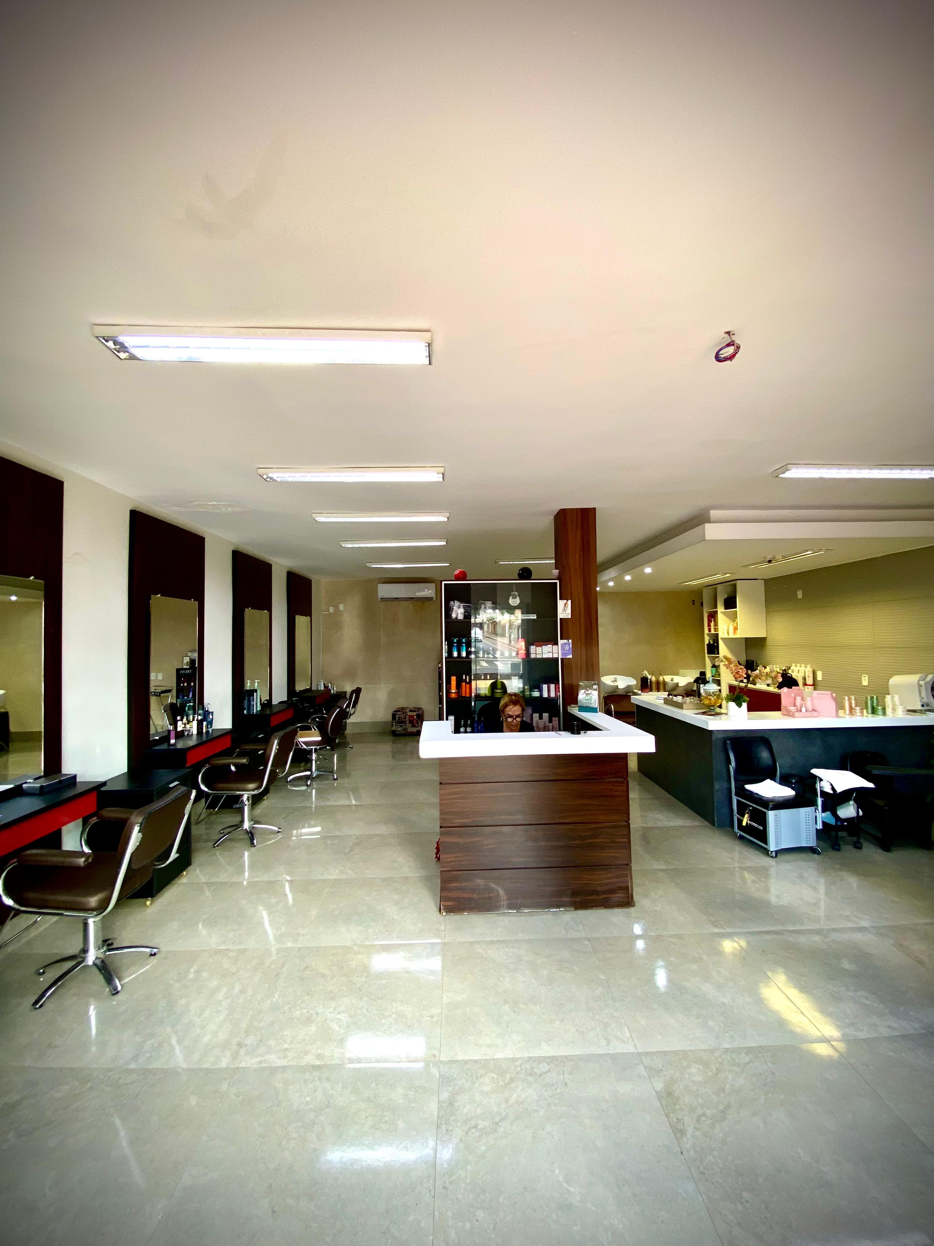 Equipe Manicure no Le Glamour Studio Hair